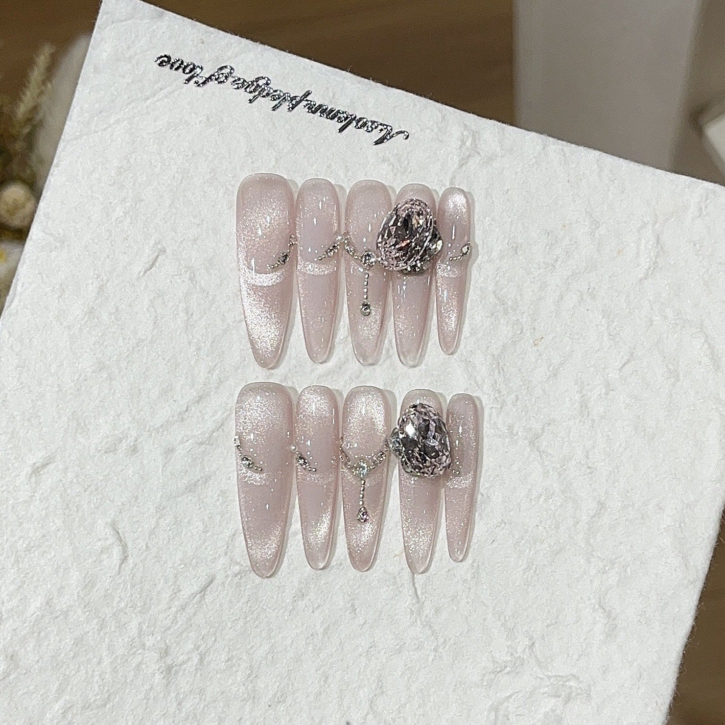 Twilight Snow | Rose Pink Cat-Eye French Chain Press-On Nails