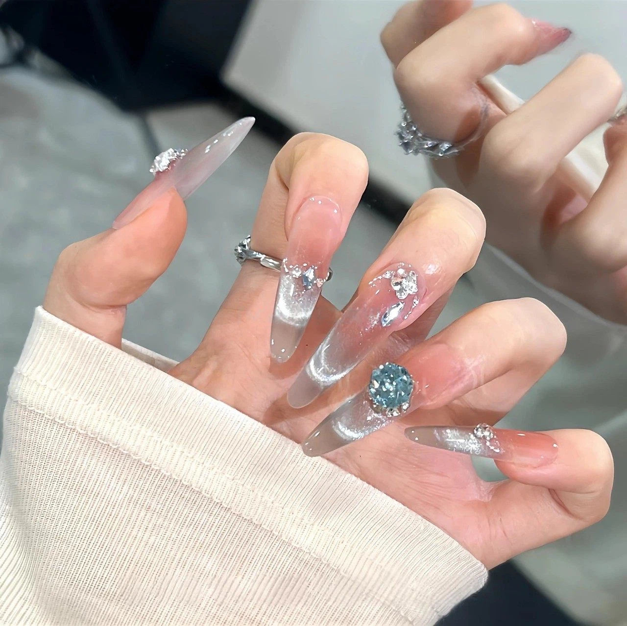 Blue Isle | Smoky Blue Cat-Eye Press-On Nails