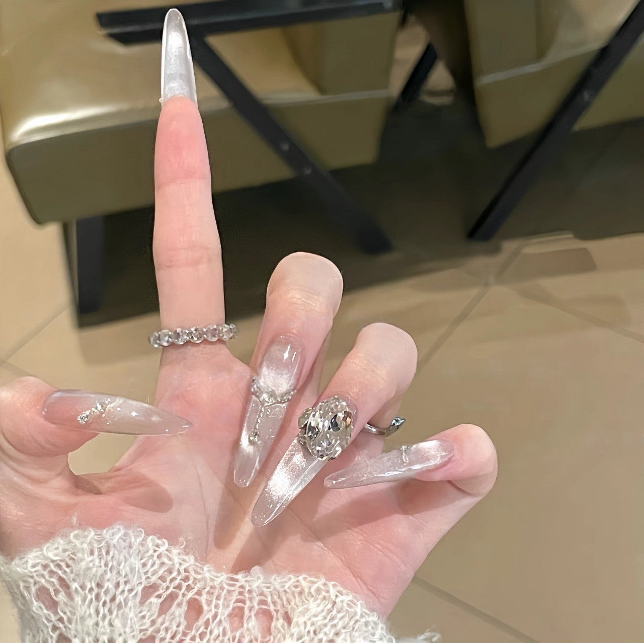 Twilight Snow | Rose Pink Cat-Eye French Chain Press-On Nails