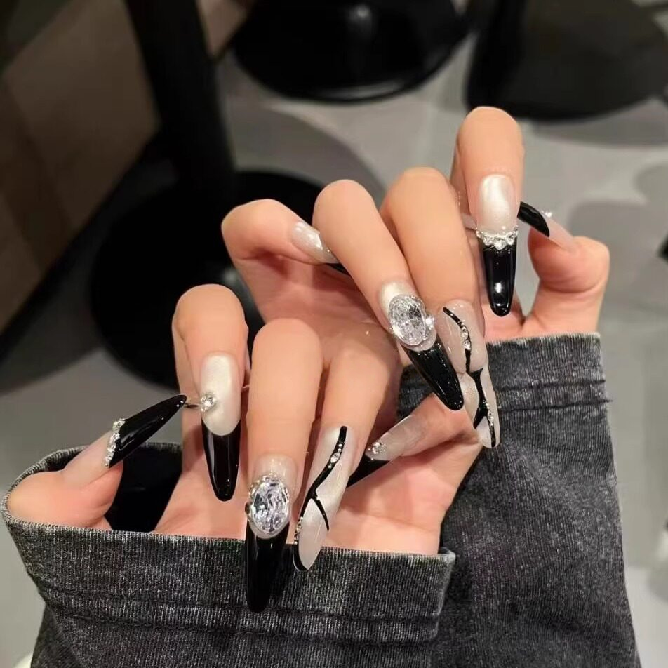 Midnight Star Zircon | Cat-Eye Press-On Nails