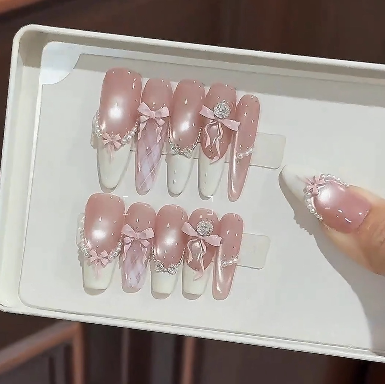 Sweetheart Bow | Pink Jelly Cat-Eye French Press-On Nails