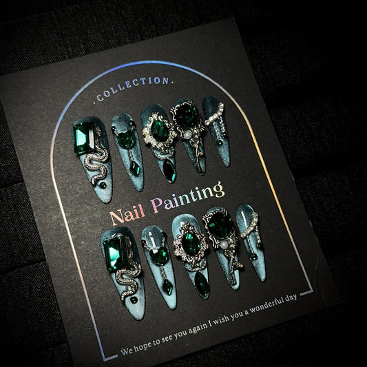 Medusa Green Press-On Nails — Emerald Cat-Eye Snake Chain Long Stiletto Fake Nails