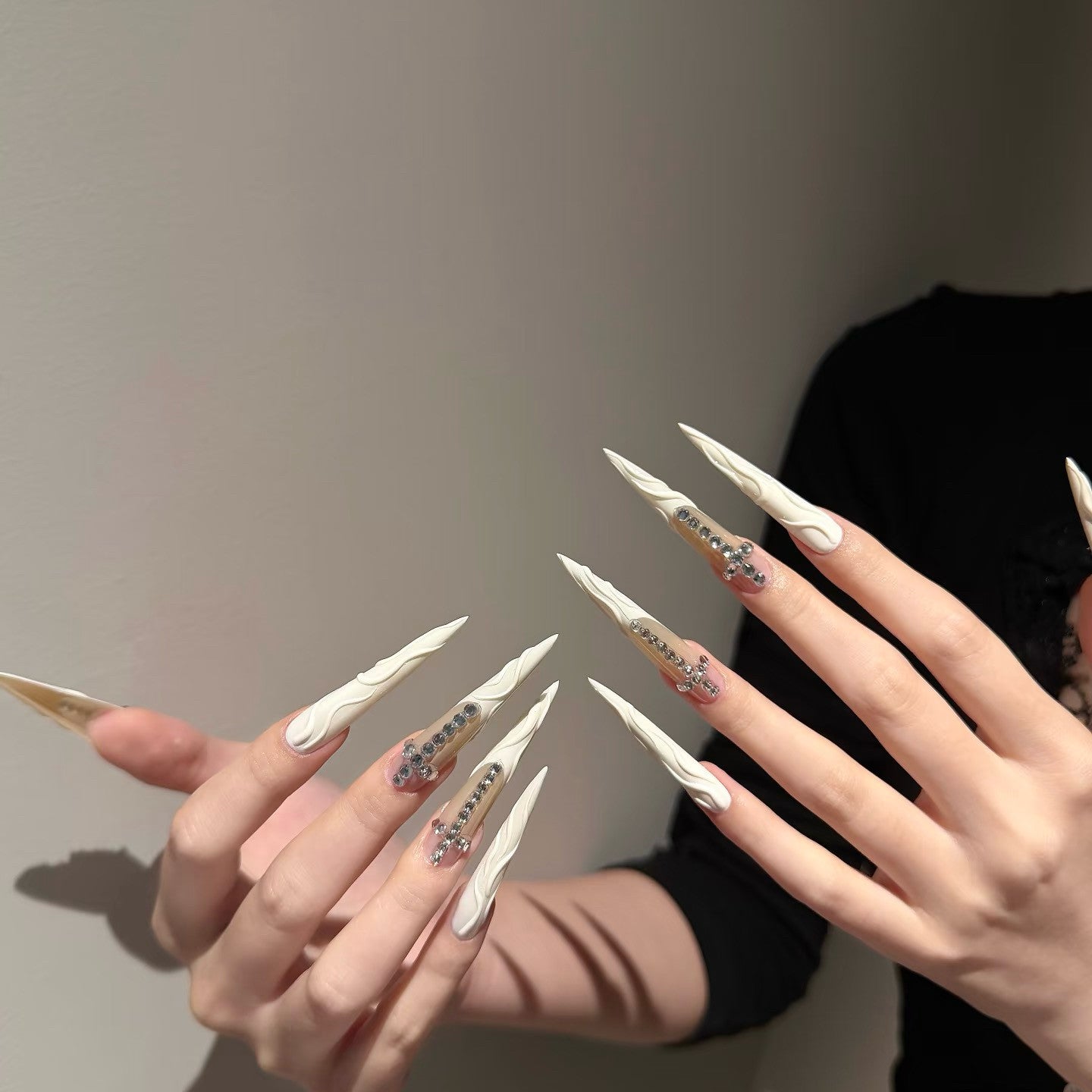 Custom Handmade Extra-Long Stiletto Press-On Nails - Wavy Cross Rhinestone False Nails (5.4cm)