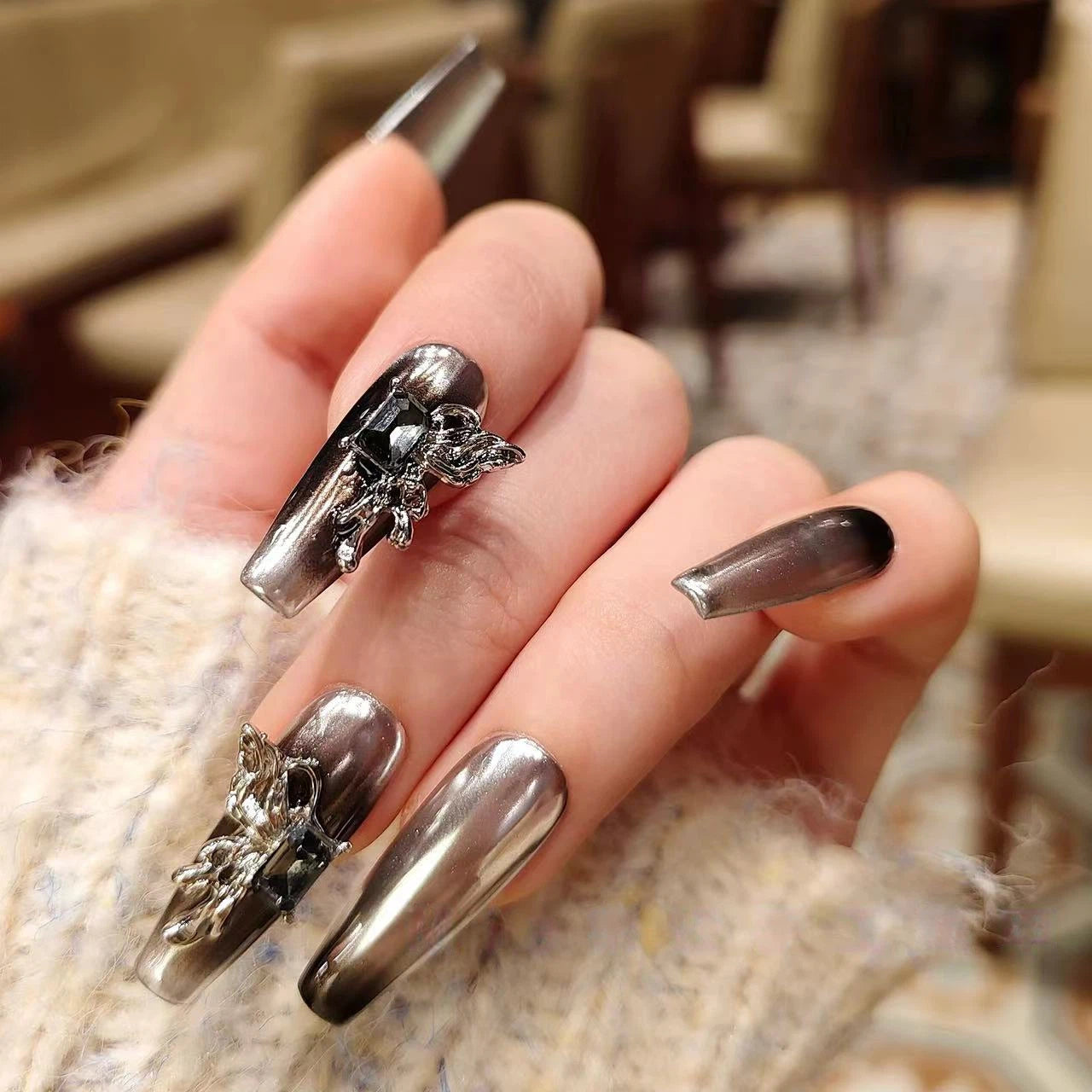 Forbidden Love | Silver-Black Press-On Nails