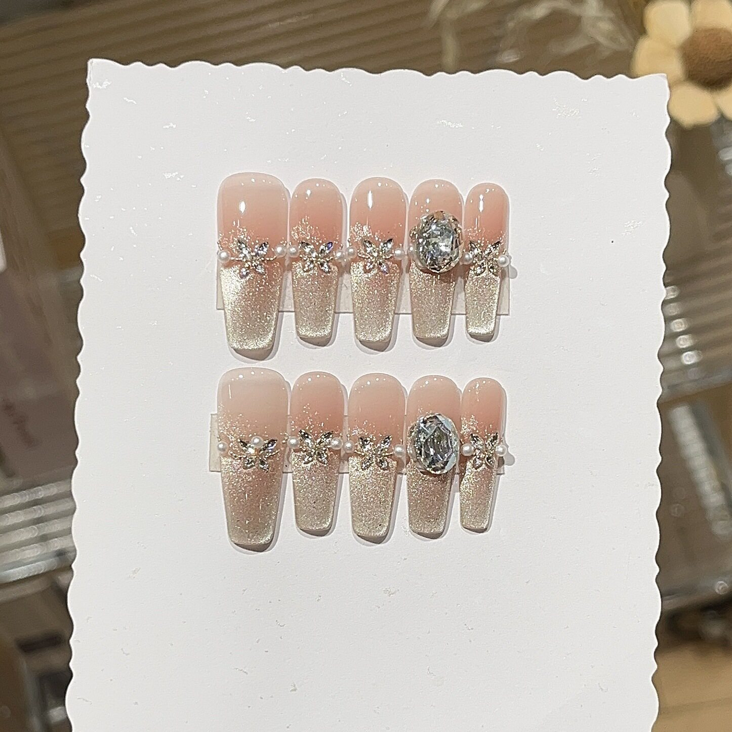 Peachy Galaxy | Cat-Eye Press-On Nails