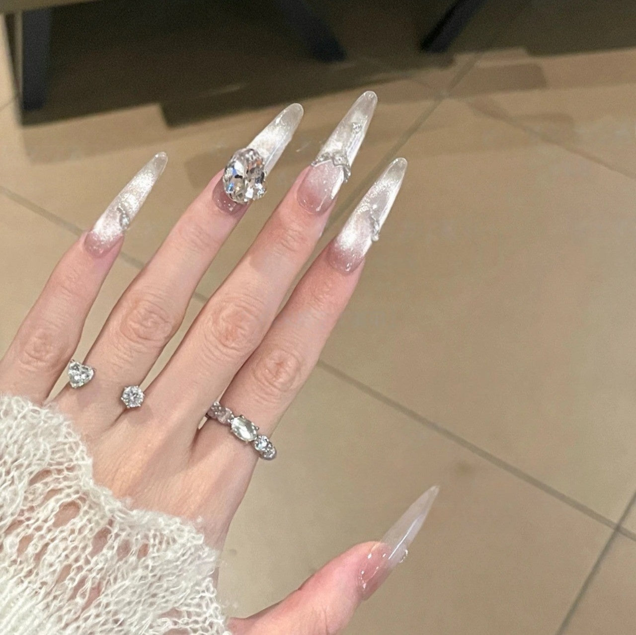 Twilight Snow | Rose Pink Cat-Eye French Chain Press-On Nails