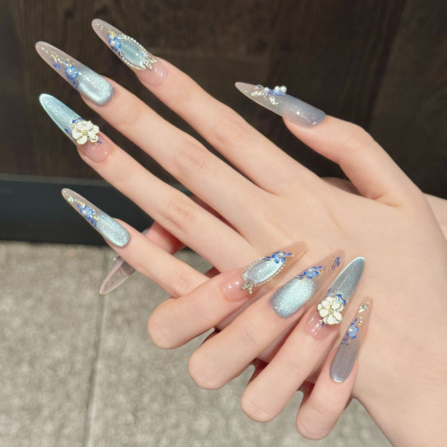 White Porcelain Blue Floral | Gilded Press-On Nails