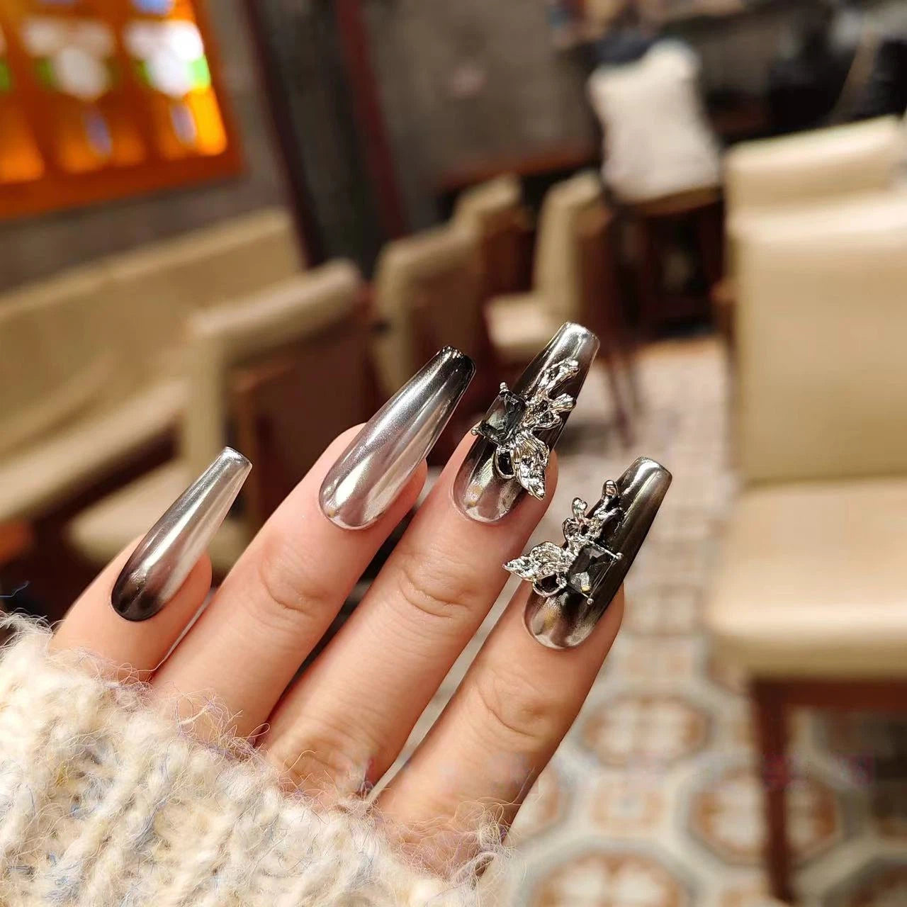 Forbidden Love | Silver-Black Press-On Nails