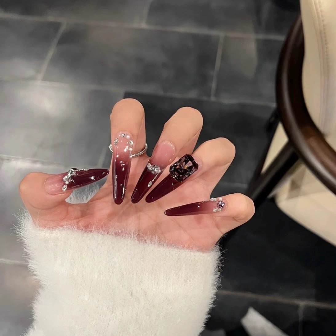 Sunset Island | Gradient Red Cat-Eye French Press-On Nails