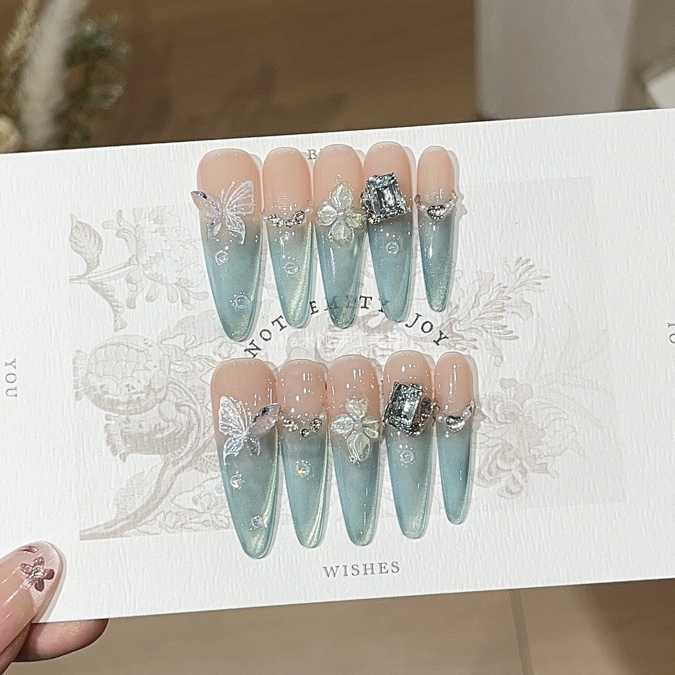 Nanyang Dream | Mint Green Cat-Eye Press-On Nails - main product image 3